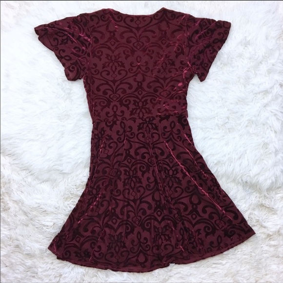 Francesca’s Flutter Sleeve Wrap Dress - Picture 3 of 3